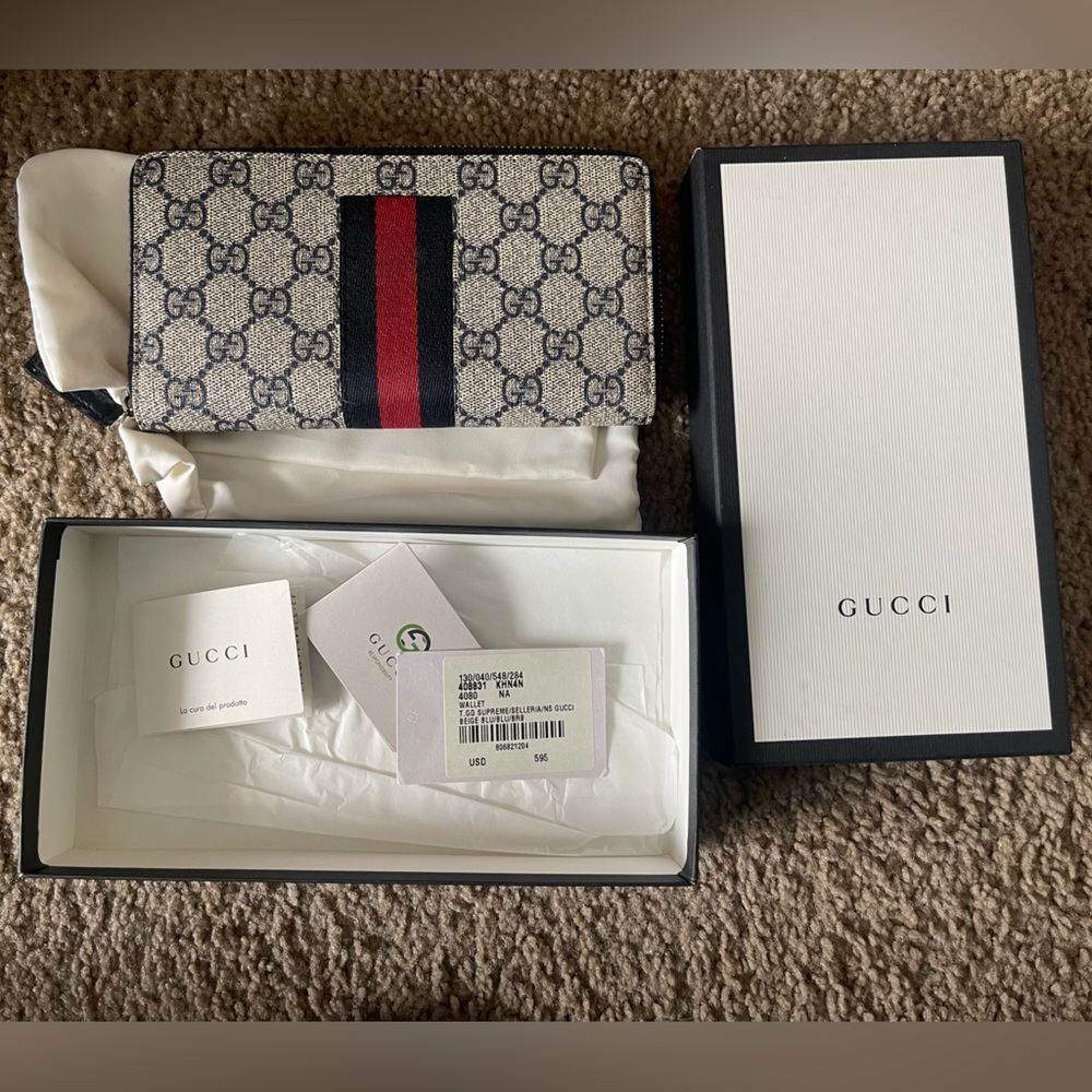 Gucci GG Supreme Beige Blu Wallet